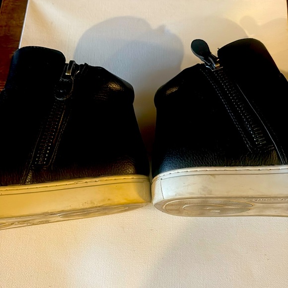 Gentle Souls Carter Black high tops. 8.5 - Picture 5 of 6